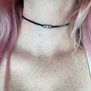 Choker necklace